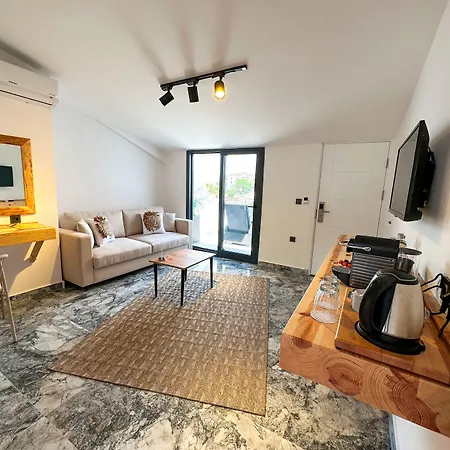 Hotel Life 3*