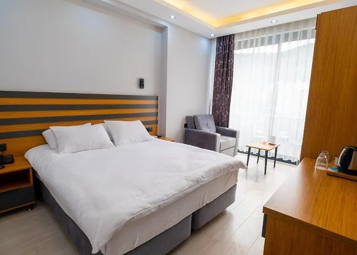 Life Hotel 3*