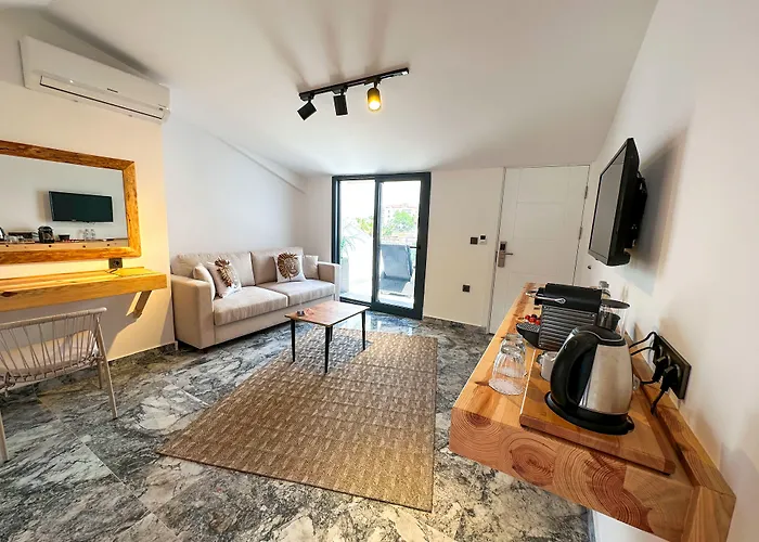 Hotel Life 3*