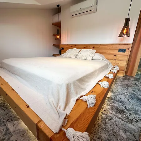 Life Hotel